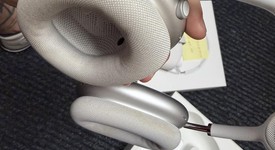 Used
													Apple AirPods Max - Silver, photo 4 of 6