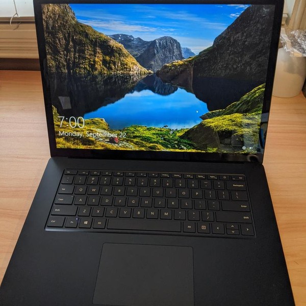Microsoft Surface Laptop 3 - 1 TB, Black, 32 GB, Intel Core i7, 15 inch