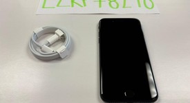Mint
													Apple iPhone SE 3rd Gen 2022 - Unlocked, Midnight, 64 GB, A2595, photo 3 of 5