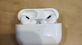 Used
													Apple AirPods Pro 2 - Lightning, photo 3 of 4
