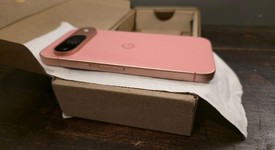 Mint
													Google Pixel 9 - Unlocked, Peony, 128 GB, 12 GB, G2YBB, photo 4 of 8