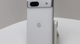 Good
													Google Pixel 7a - Unlocked, Snow, 128 GB, 8 GB, GWKK3, photo 3 of 6