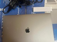 MacBook Pro 2019 - 16"