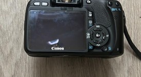 Mint
													Canon EOS Rebel T2i, photo 4 of 8