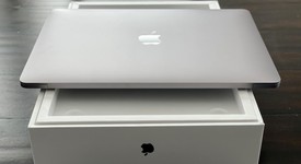 Good
													MacBook Pro 2017 (With Touch Bar) - 13" - I7, Gray, 1 TB, 16 GB, photo 5 of 9