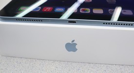 Good
													Apple iPad Air 4th Gen - Wi-Fi, Sky Blue, 256 GB, A2316, photo 3 of 7