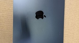 Fair
													MacBook Air 2022 - 13" - Apple M2, Midnight, 256 GB, 8 GB, photo 5 of 7