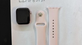 Good
													Apple Watch Series 9 41mm - Verizon, Pink, A2982 - Cellular, Aluminum, photo 4 of 5