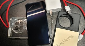 Good
													OnePlus 13 - Unlocked, Black Eclipse, 512 GB, 16 GB, photo 1 of 10