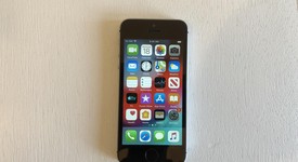 Fair
													Apple iPhone SE 1st Gen 2016 - Unlocked, Grey, 16 GB, A1662, photo 3 of 12