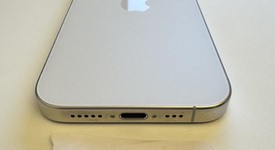 Good
													Apple iPhone 15 Pro - Unlocked, White, 512 GB, A2848, photo 2 of 8