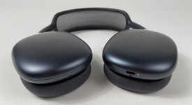 Used
													Apple AirPods Max USB-C - Midnight, photo 4 of 8