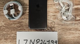 Mint
													Apple iPod Touch 6th Gen - Wi-Fi, Gray, 64 GB, photo 3 of 6