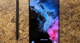 Mint
													Samsung Galaxy S22 Ultra - Unlocked Non-US, Black, 128 GB, 8 GB, SM-S908W, photo 3 of 10