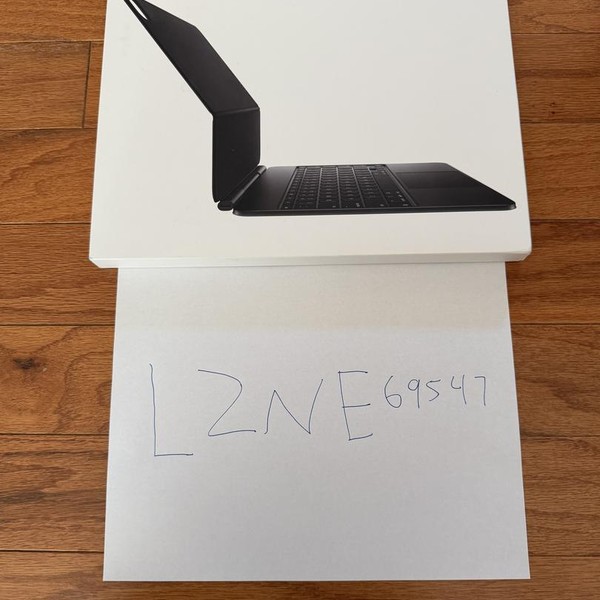 Apple Magic Keyboard for iPad Pro - Black