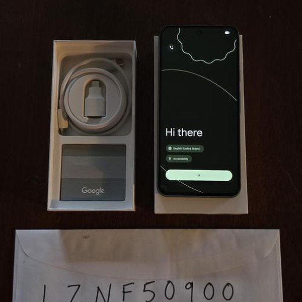 Google Pixel 8 - Unlocked, 128 GB, Hazel, 8 GB, G9BQD, Sub-6 5G