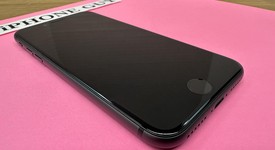 Good
													Apple iPhone 8 - Unlocked, Gray, 64 GB, A1863, photo 3 of 15