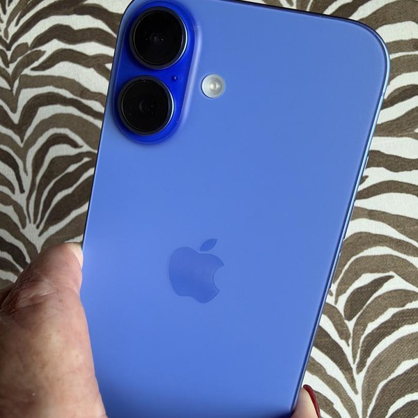 Apple iPhone 16 - AT&T, 128 GB, Ultramarine, A3081