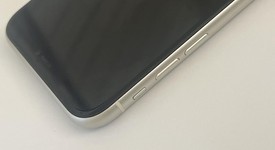 Good
													Apple iPhone 11 - Verizon, White, 128 GB, A2111, photo 2 of 8