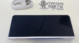 Good
													Samsung Galaxy Z Fold3 5G - Unlocked, White, 512 GB, 12 GB, SM-F926U1, Thom Browne Edition, photo 4 of 4