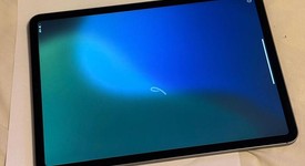 Mint
													Apple iPad Pro 11" 4th Gen 2022 - Unlocked, Gray, 512 GB, photo 1 of 3