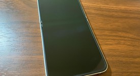 Good
													Samsung Galaxy Z Flip6 - Unlocked, White, 256 GB, 12 GB, SM-F741U1, photo 2 of 4