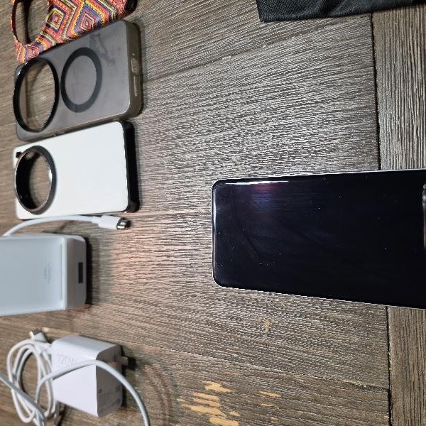Xiaomi 15 Ultra - Unlocked Non-US, 512 GB, Silver, 16 GB