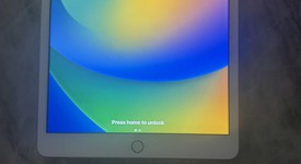 Good
													Apple iPad 8th Gen - Wi-Fi, Gold, 32 GB, A2270, photo 1 of 3