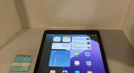 Good
													Apple iPad 7th Gen - Wi-Fi, Gray, 32 GB, A2197, photo 1 of 5