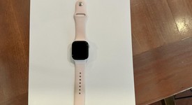 Mint
													Apple Watch Series 10 42mm - AT&T, Silver, A3001 - Cellular, Aluminum, photo 2 of 11