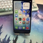 Good Apple iPhone SE 2nd Gen 2020 - Unlocked, 256 GB, White, A2275
