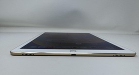 Good
													Apple iPad Pro 12.9" 1st Gen 2015 - Wi-Fi, Gold, 128 GB, A1584, 1st Gen 2015, photo 3 of 6