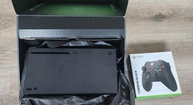 Mint
													Xbox Series X (2020) - Black, 1 TB, standard, photo 2 of 12