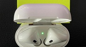 Used
													Apple AirPods 2nd Gen - Lightning Case, photo 1 of 5