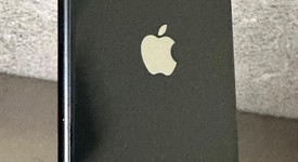 Mint
													Apple iPhone SE 3rd Gen 2022 - Unlocked, Midnight, 64 GB, A2595, photo 2 of 10