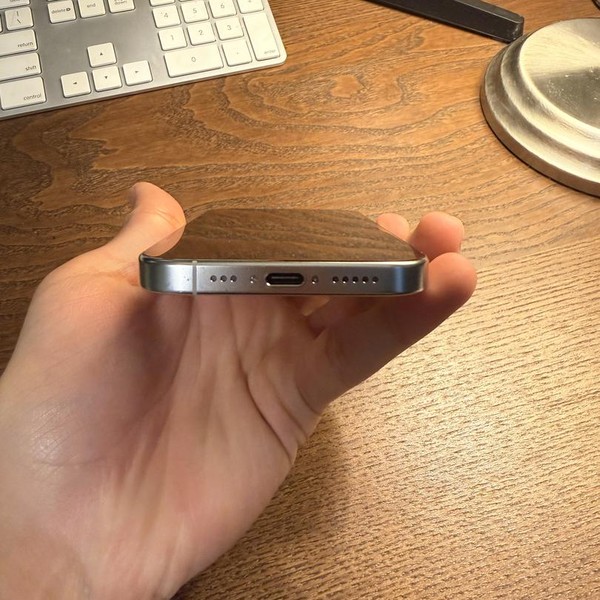 Apple iPhone 16 Pro - Unlocked, 128 GB, White, A3083