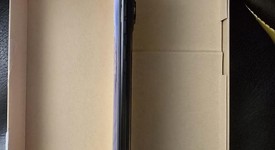 Mint
													Motorola Edge (2024) - Unlocked, Black, 256 GB, 8 GB, photo 4 of 6