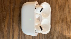 Used
													Apple AirPods Pro 1st Gen - Wireless Case, photo 2 of 7