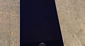 Good
													Apple iPhone SE 1st Gen 2016 - Unlocked, Silver, 32 GB, A1662, photo 1 of 9