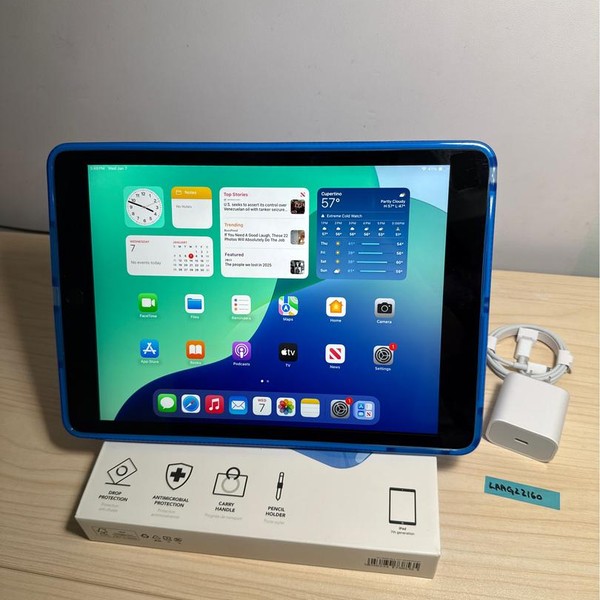 Apple iPad 9th Gen - Wi-Fi, 256 GB, Gray, A2602