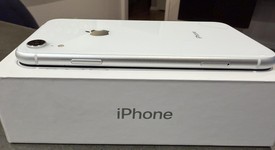 Mint
													Apple iPhone Xr - Unlocked, White, 128 GB, A1984, photo 3 of 10