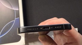 Mint
													Apple iPhone 16 Pro Max - Unlocked, Black, 512 GB, A3084, photo 4 of 6