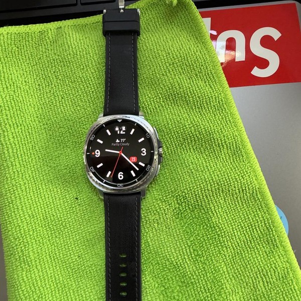 Samsung Galaxy Watch8 Classic - Unlocked, Black, SM-L505, 46mm
