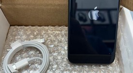 Mint
													Apple iPhone SE 3rd Gen 2022 - Unlocked, Midnight, 64 GB, A2595, photo 2 of 11