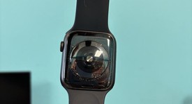 Good
													Apple Watch Series 5 44mm - Unlocked, Black, A2095 Cellular, Stainless Steel, photo 2 of 6