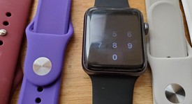 Good
													Apple Watch Series 3 42mm - Unlocked, Gray, A1861, Aluminum, photo 2 of 4