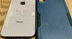 Good
													Apple iPhone Xs - Unlocked, Gold, 256 GB, A1920, photo 2 of 4