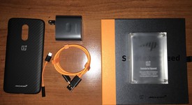 Mint
													OnePlus 6T - Unlocked, Gloss Black, 256 GB, 10 GB, A6013, McLaren Edition, photo 2 of 7