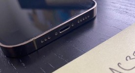 Good
													Apple iPhone 14 Pro - Unlocked, Gold, 256 GB, A2650, photo 4 of 8