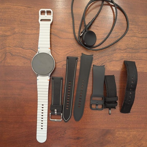 Samsung Galaxy Watch7 - Wi-Fi, Silver, SM-L310N, 44mm